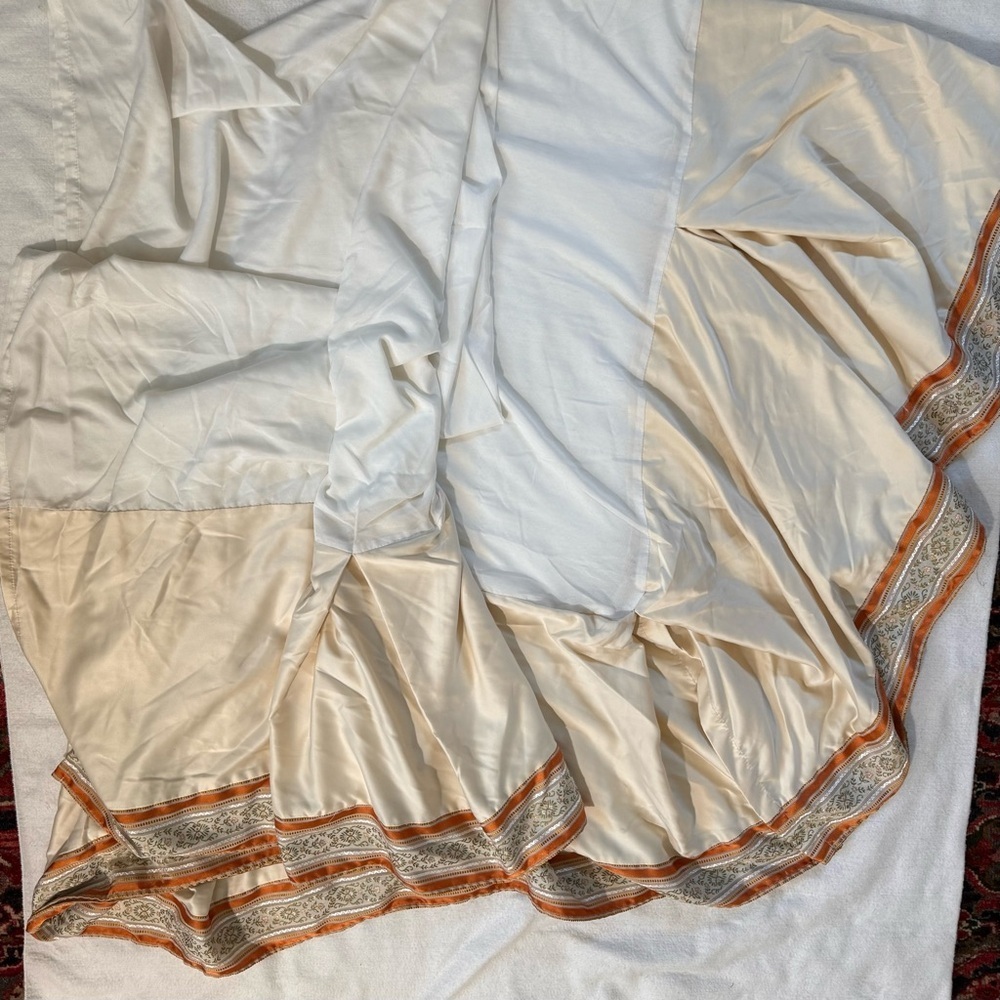 Croscill Juniper Ivory Euro Shams Reversible Gold matching Queen Dust Ruffle - Picture 7 of 9